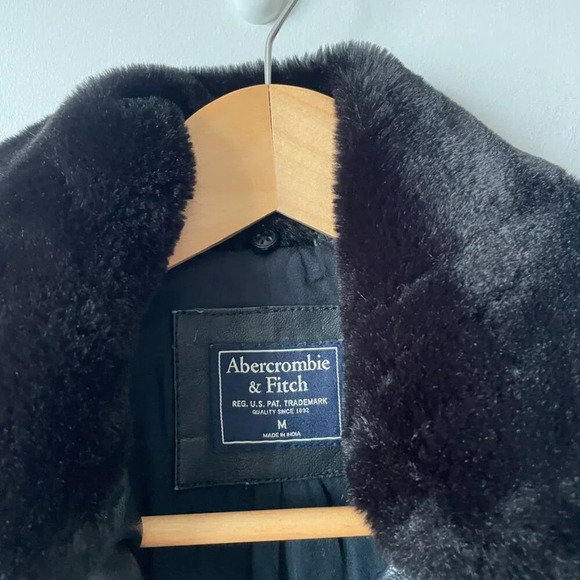 Abercrombie & Fitch Faux Grain Leather Sherpa Moto Jacket Black Size Medium - Picture 3 of 6